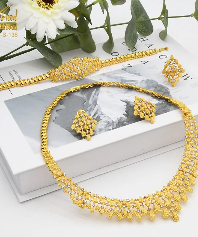 ensemble de bijoux plaque or pour femme n02